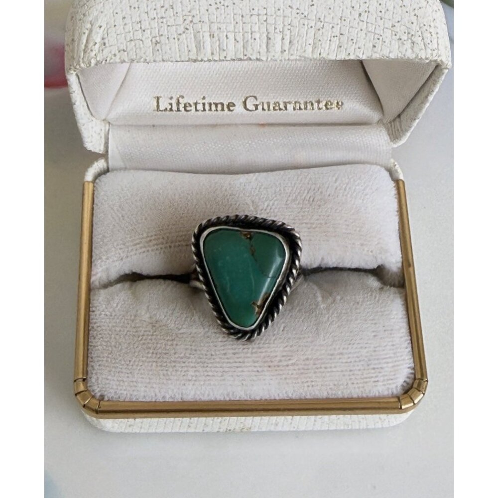 Vintage 60's Navajo Ring Triangle shaped Green Turquoise Sterling Silver Size 5